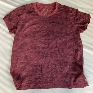 Used converse women’s pattern T-shirt